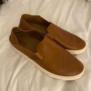 Olukai Leather Slides